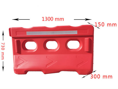 水马、防撞桶、路锥成都厂家大量现货供应